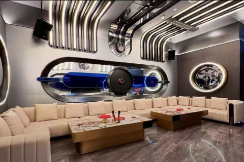 龙岩夜场绽放青春光彩 寻觅优雅与成长的舞台